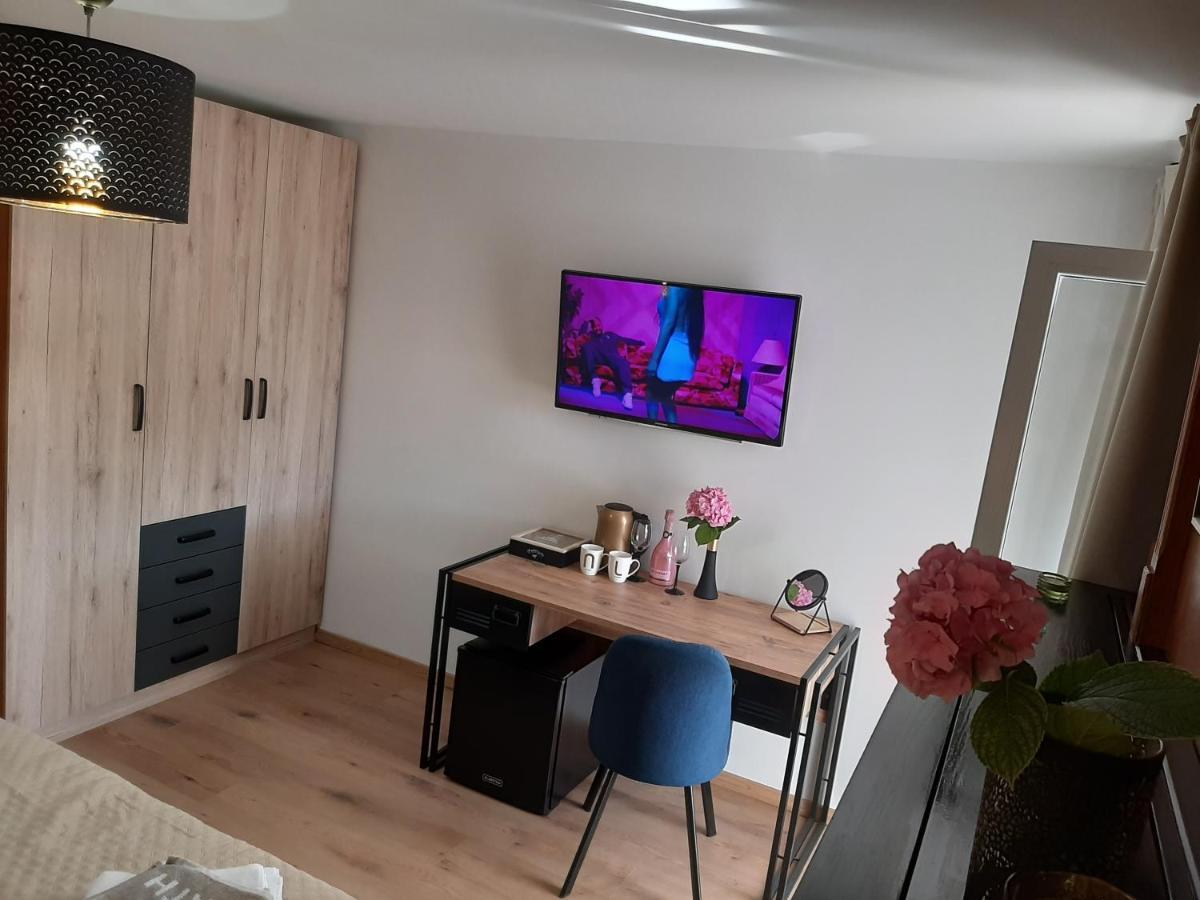 Petra Rooms And Apartments Palit Bagian luar foto