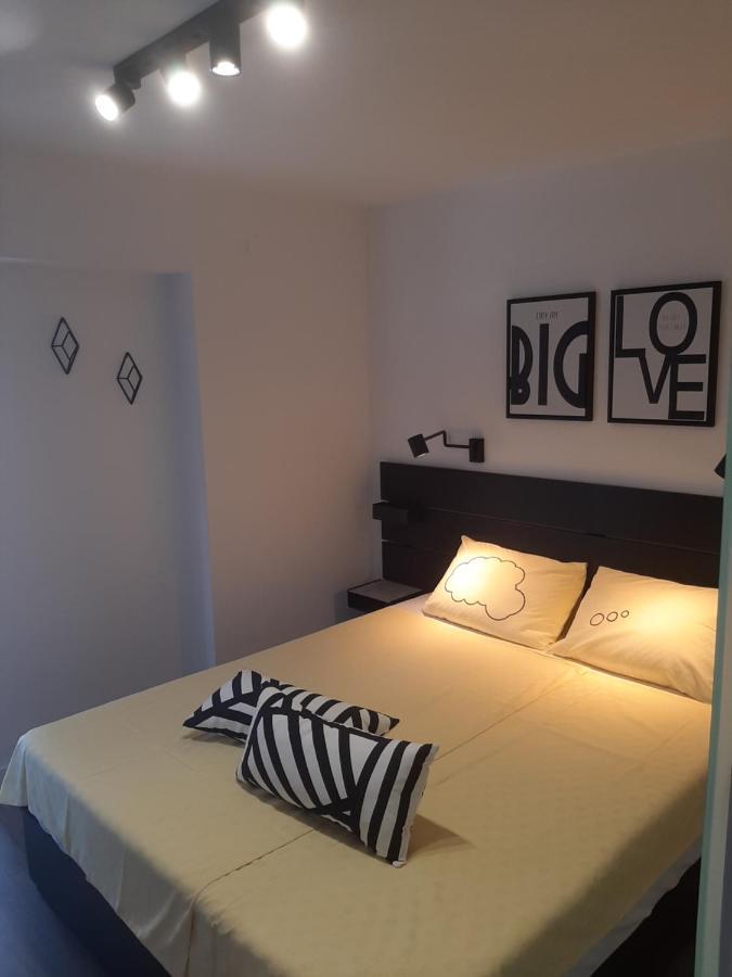 Petra Rooms And Apartments Palit Bagian luar foto